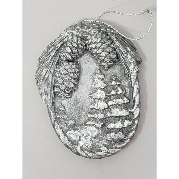 Set Of 4 Silver Tone Pinecone & Deer Hanging Christmas/Holiday Ornaments - Picture 4 of 8